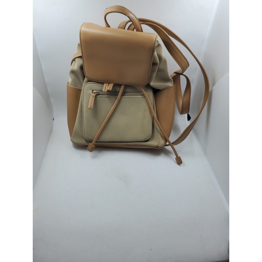 NEW‎ NO TAGS  Liz Claiborne Faux Leather Slingback Backpack Purse Taupe